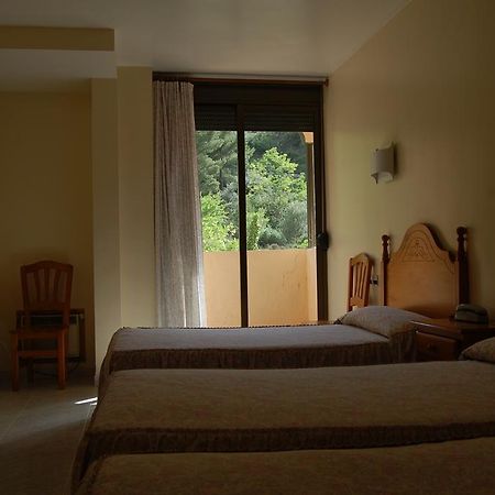 Hotel Llucena Lucena del Cid Ngoại thất bức ảnh